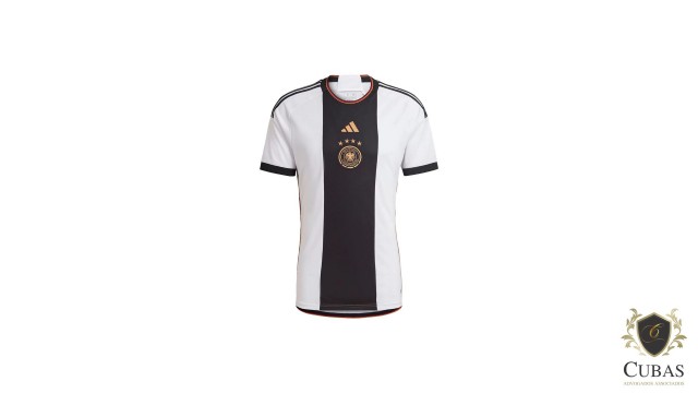 Consumidor ser indenizado por adquirir camisa de seleo distinta da anunciada em site