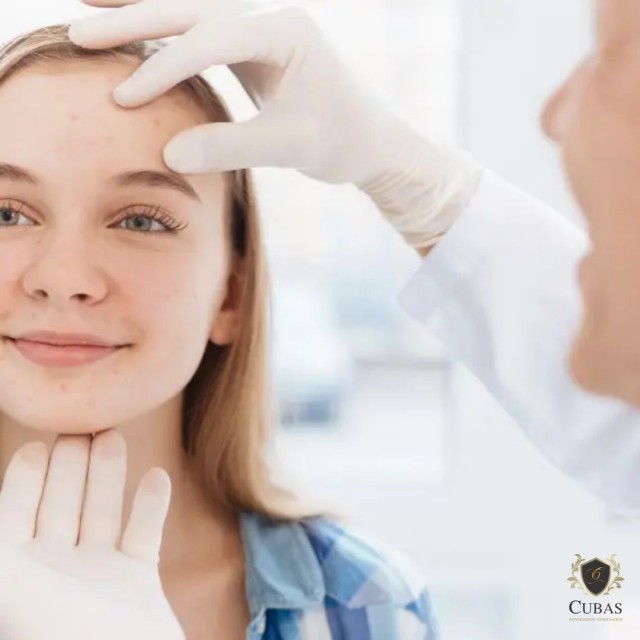Consumidora que ficou com imperfeies no rosto aps procedimento deve ser indenizada