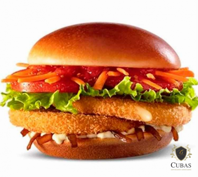 Empregada obrigada a comer sanduche de fast-food como refeio ser indenizada