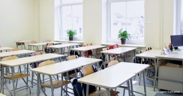 Escola no pode cobrar multa por resciso de contrato