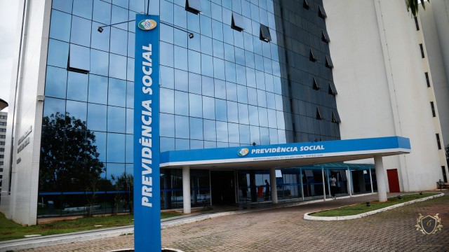 Homem com deficincia e sem renda para prover o prprio sustento deve receber beneficio assistencial