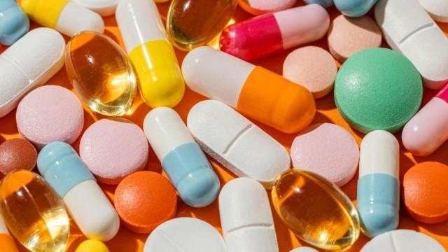 JF concede medicamento a mulher com osteoporose