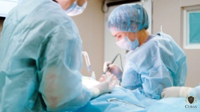 Mdico que evitou SUS e induziu idosa a cirurgia particular  condenado por improbidade