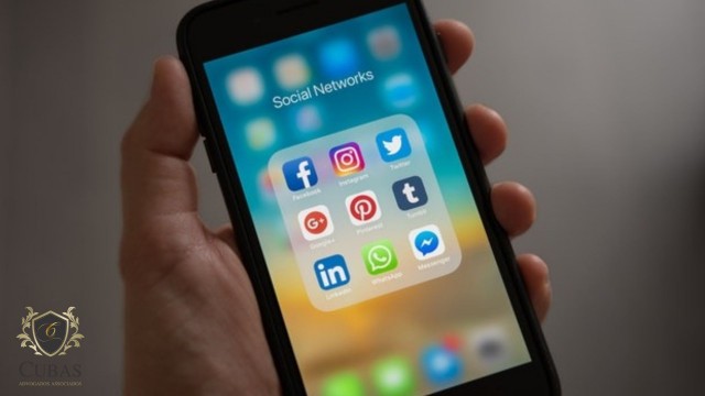 Postagem de cobrana em rede social com xingamentos ao devedor resulta em indenizao