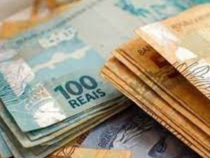 Banco indenizar cliente para quem ofereceu restituio, mas cobrou como emprstimo