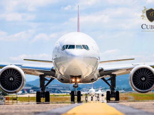 Companhia area internacional indenizar passageiros impedidos de embarcar