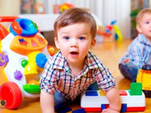 Criana com autismo poder experimentar terapias oferecidas pelo SUS