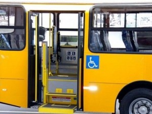 Criana que apresentou epilepsia aps ser atingida por porta de nibus ser indenizada