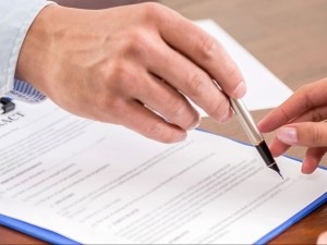 Doao de imvel superior a 30 salrios mnimos exige escritura pblica