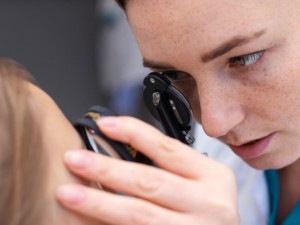 INSS deve conceder benefcio assistencial para mulher que perdeu a viso