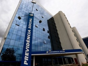 INSS  condenado a indenizar familiares de beneficiria falecida
