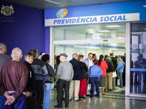 INSS no pode revisar condies de concesso de benefcios aps prazo de 10 anos
