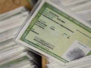 Mantida condenao de paraguaia que usou documentos com informaes falsas para obter benefcio