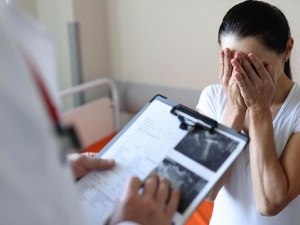 Mulher faz quimioterapia sem ter câncer em SC e receberá R$ 95 mil por erro médico