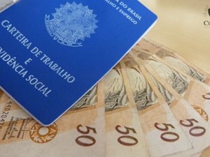 Pagamento de salrio inferior ao acordo coletivo constitui falta grave e justifica resciso indireta