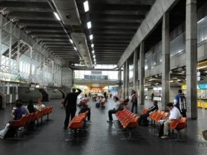 Passageiro esquecido que pernoitou em rodoviria ser indenizado