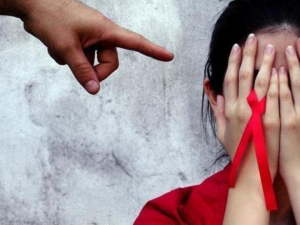 TRF4 - Concede Benefcio Assistencial a mulher com HIV rejeitada socialmente