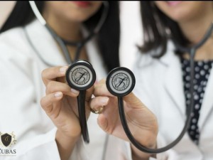 Troca de atestados entre colegas mdicas resulta em Justa Causa