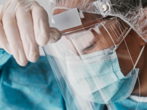 Unio deve indenizar famlia de enfermeiro que morreu por causa da Covid-19