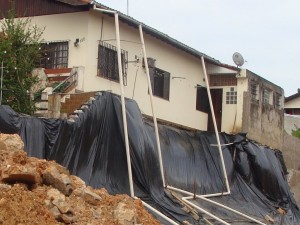 Vizinha de prdios em obras, dona de casa ser indenizada por avarias da construtora